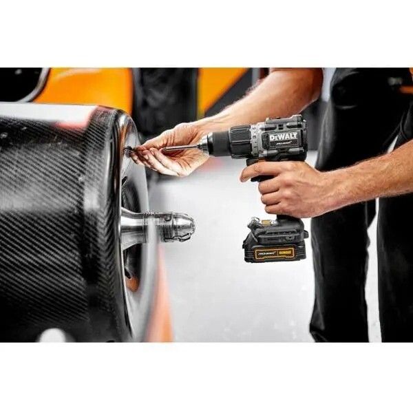 Дрель-шуруповёрт McLaren F1 TEAM LIMITED EDITION DeWALT DCD85ME2GT фото 11