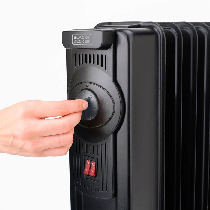 Масляний обігрівач BLACK+DECKER BXRA1500E фото 3