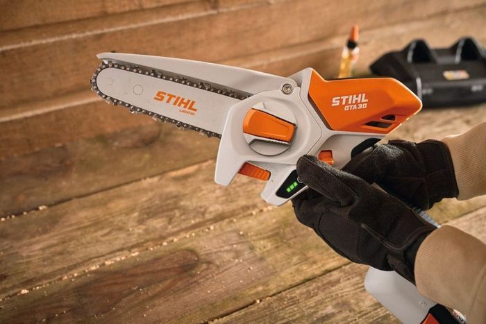 Аккумуляторная цепная мини-пила Stihl GTA30 SET фото 7