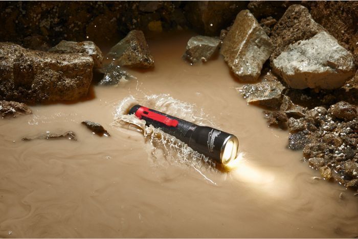 Фонарь светодиодный компактный Milwaukee ML-LED (4933464825) фото 3