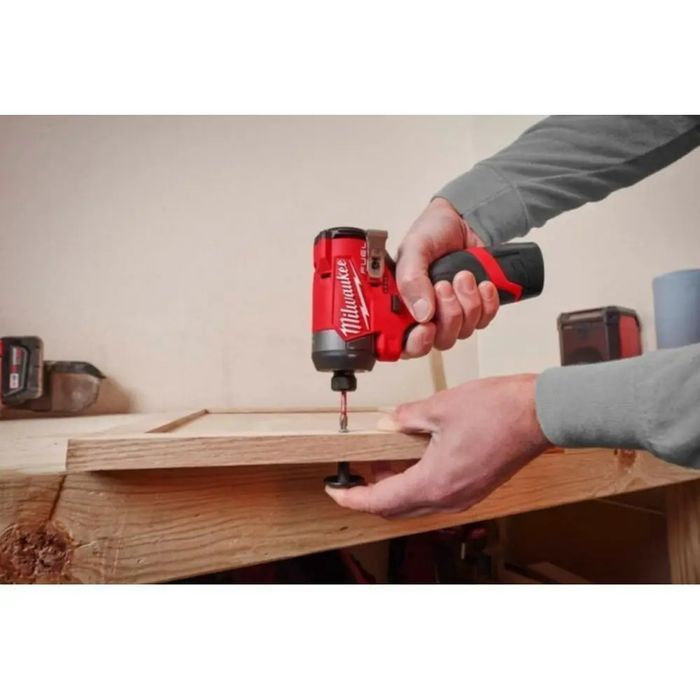 Акумуляторний ударний шуруповерт Milwaukee M12 FID2-202X 4933499462 фото 3