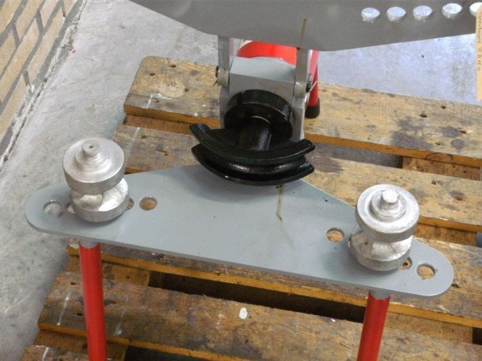Гідравлічний трубозгинальний верстат Holzmann RBM 10 фото 4