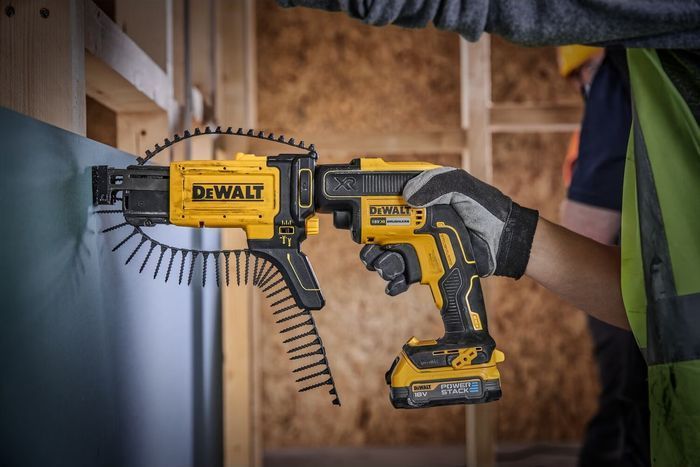Шурупокрут акумуляторний DeWALT, XR Li-Ion 18 В 1.7Аг, безщітковий, крутний момент жорсткий / м'який: 30/5 Нм, 0-4400 об/хв, вага 1.08 кг, 1 акумулятор, зарядний пристрій, валіза TSTAK фото 5