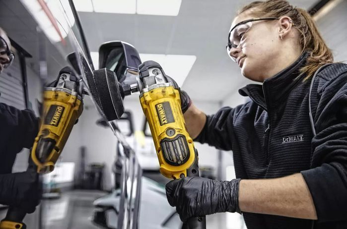 Полировальная машина сетевая DeWALT DWP849X_Y фото 9