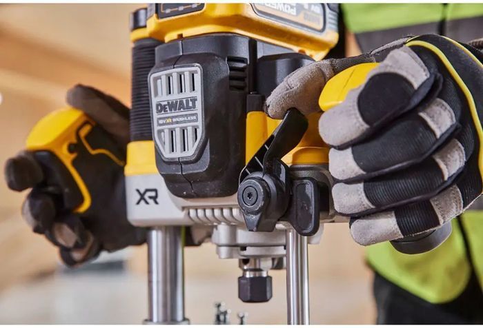 Фрезер акумуляторний безщітковий DeWALT DCW620H2 фото 11