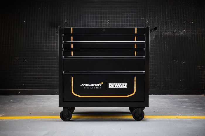 Візок інструментальний DeWALT McLaren, металевий, 5 шухлядок, 850x850x457 мм. фото 6
