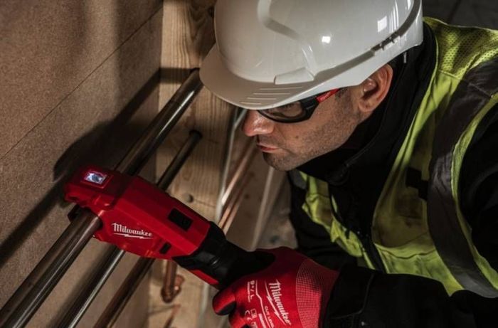 Акумуляторний труборіз по нержавіючій сталі MILWAUKEE M12PCSS-202C фото 8