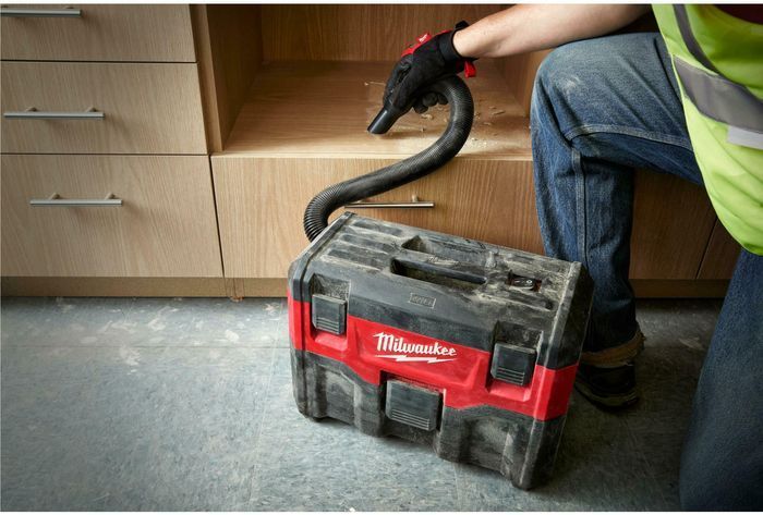 Аккумуляторный пылесос Milwaukee M18 VC2-0 без АКБ и ЗУ (4933464029) фото 10