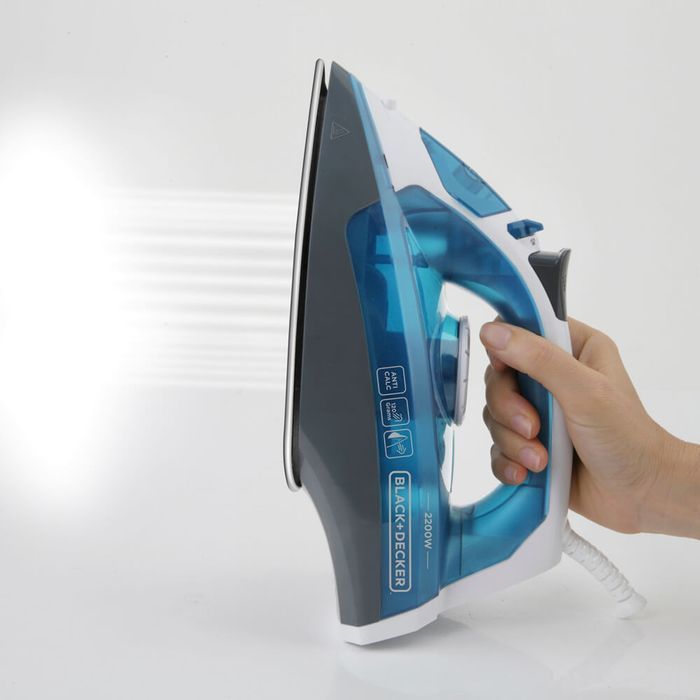 Утюг BLACK+DECKER BXIR2200E фото 3