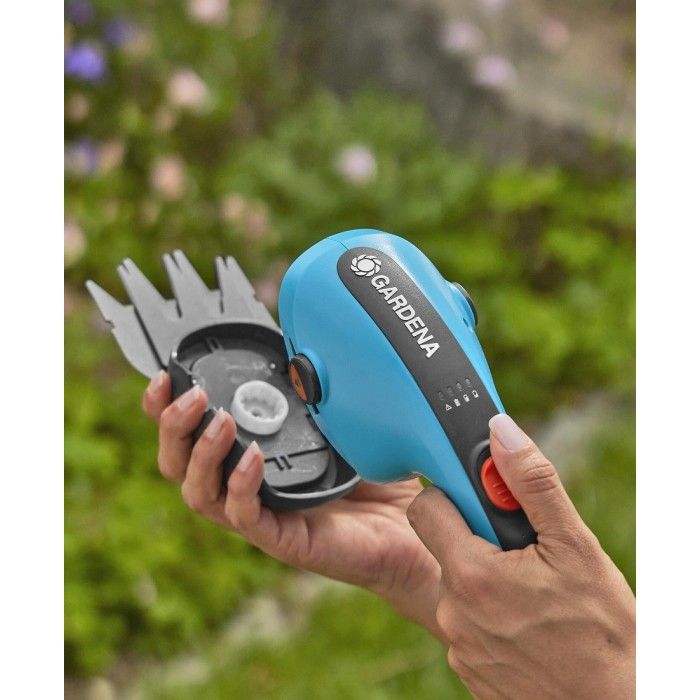 Ножницы для газонов и кустарников аккумуляторные Gardena ClassicCut Li Set USB-C (09885-20) + спрей для ножей 400 мл фото 3