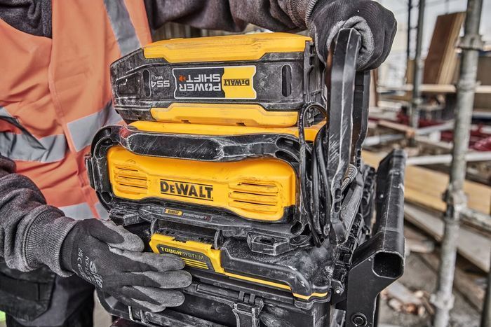 Зарядное устройство POWERSHIFT DeWALT DCBPSC0550 фото 9