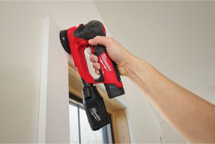Аккумуляторная эксцентриковая шлифмашина Milwaukee M12 FSDR75-202B (4933498233) фото 18