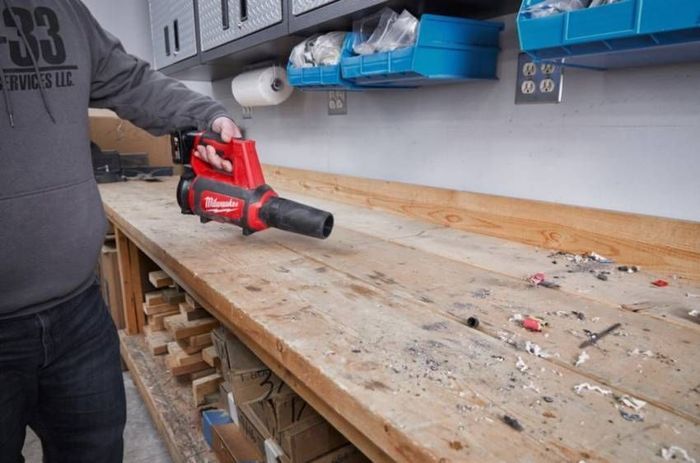 Аккумуляторная воздуходувка Milwaukee M12BBL-0 (4933472214) (без АКБ и ЗУ) фото 12