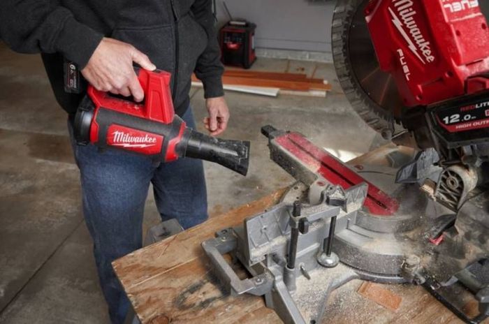 Аккумуляторная воздуходувка Milwaukee M12BBL-0 (4933472214) (без АКБ и ЗУ) фото 11