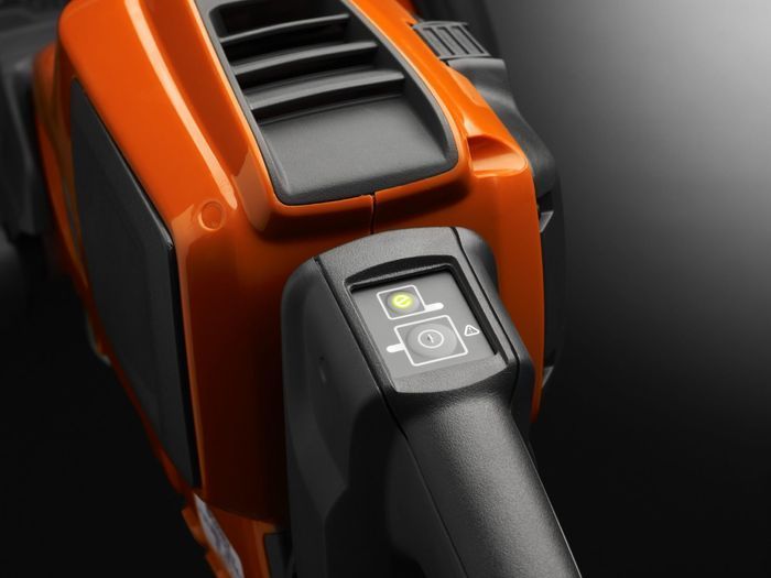 Кусторез аккумуляторный с телескопической штангой Husqvarna 520iHT4 (каркас) 9679712-03 фото 4